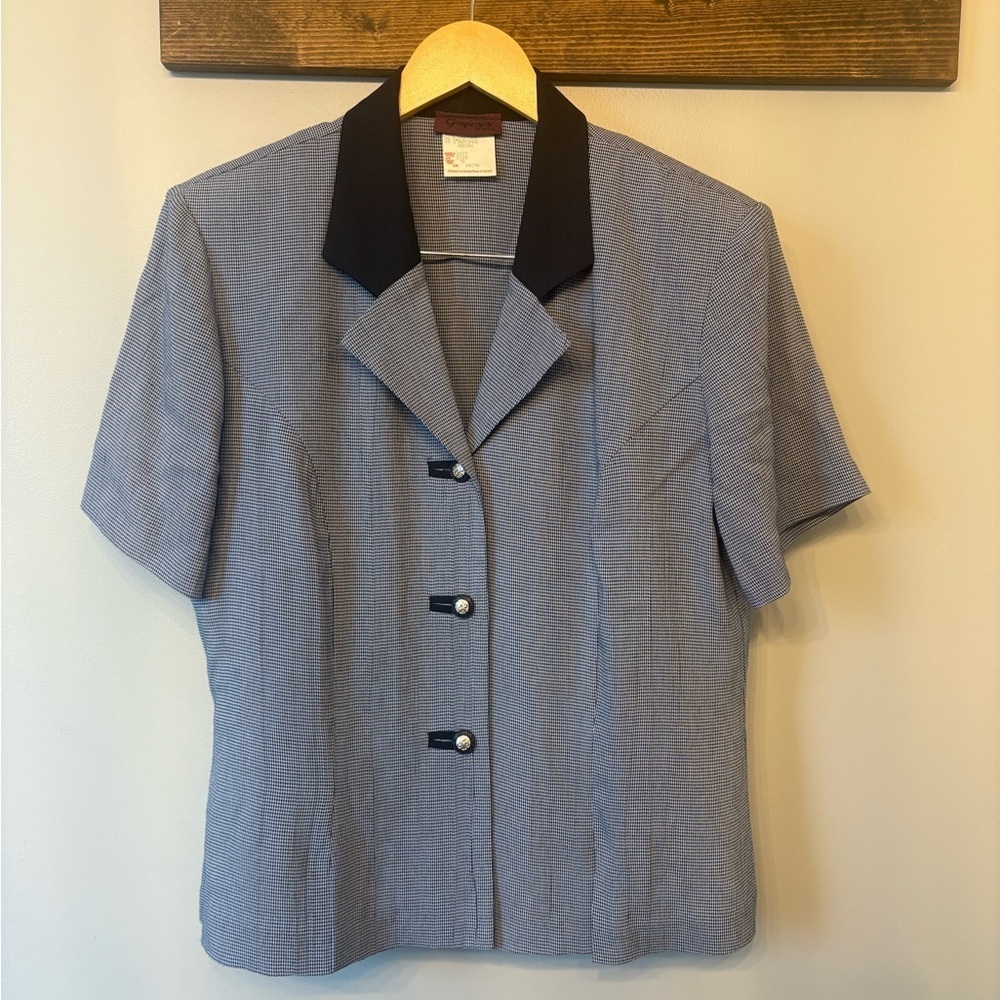 Vintage Women's Blue and Navy Button Down short sleeved Shirt size 8